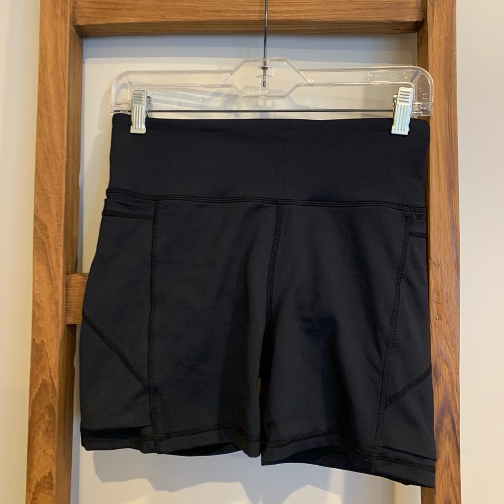 Senita 5in compression short, back, size small